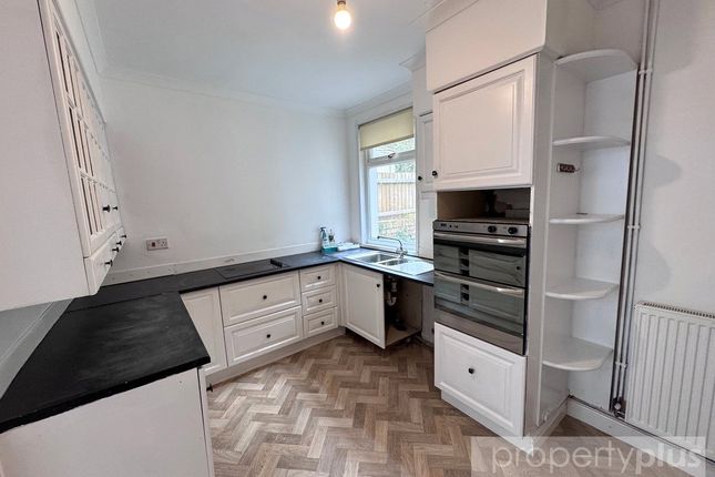 35, Furnace Road, Rhondda Cynon Taff photo 3