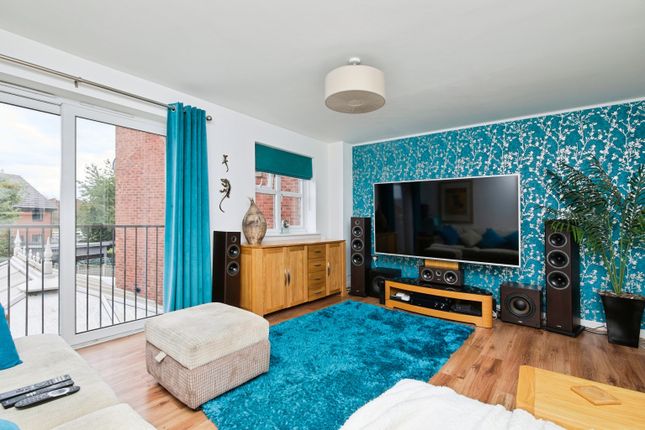 2, Abbot Close, Burton-on-trent photo 3