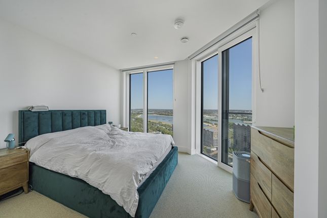 Flat 208, Hale Works Apartments, Daneland Walk, London photo 4