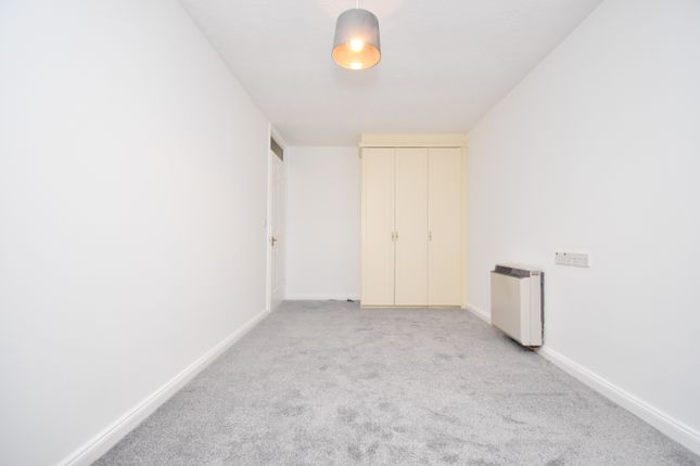 Flat 17, Court Lodge, 23, Erith Road, Belvedere photo 3