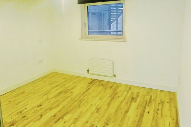 207 The Ice Works, 40, New York Street, West Yorkshire photo 4