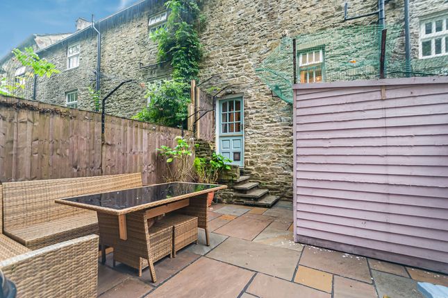 254 Holcombe Road, Rossendale photo 2