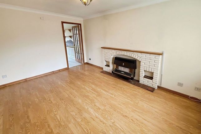 18 The Brambles, Telford photo 3