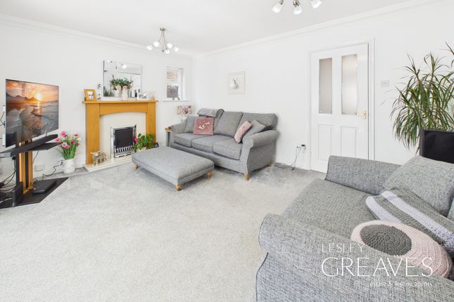 6, Axford Close, Nottingham photo 4