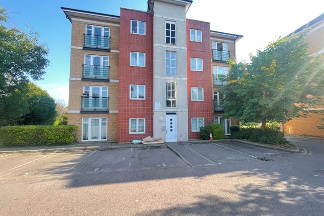 Thumbnail Flat to rent in The Parklands, Dunstable