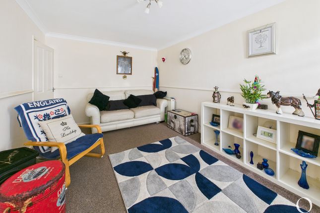 188, Freshwater Drive, Poole photo 3