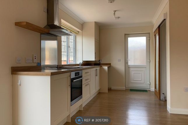 A Kingsthorpe Avenue, Corby photo 5