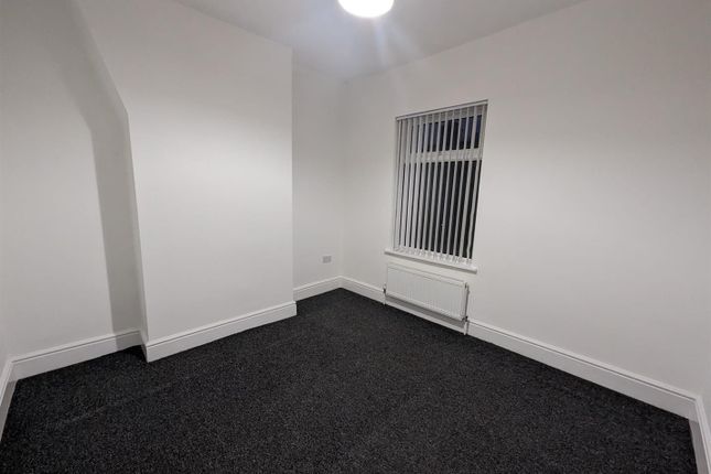 Terraced house to rent in Collinson Road, Tunstall, Stoke-On-Trent