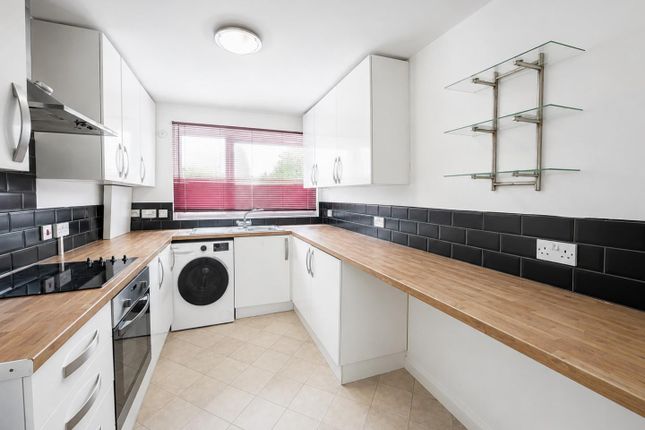 Flat 16,Holland Court, Page Street, London photo 4