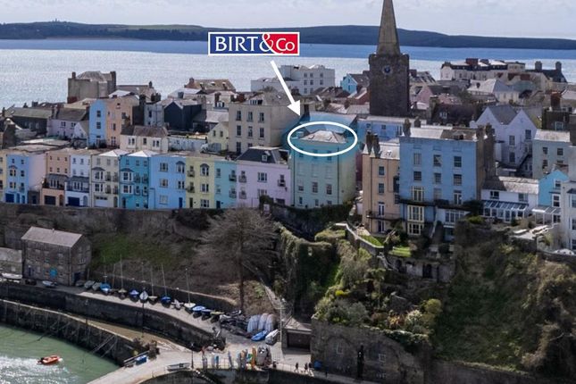 6 Bellevue Court, Crackwell Street, Tenby photo 2