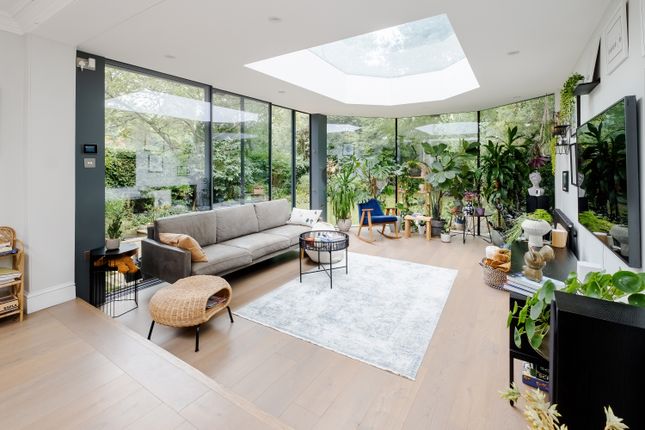 Semi-detached house for sale in Canonbury Park South, London