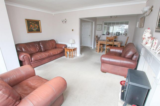 98, Brook Way, Doncaster photo 3