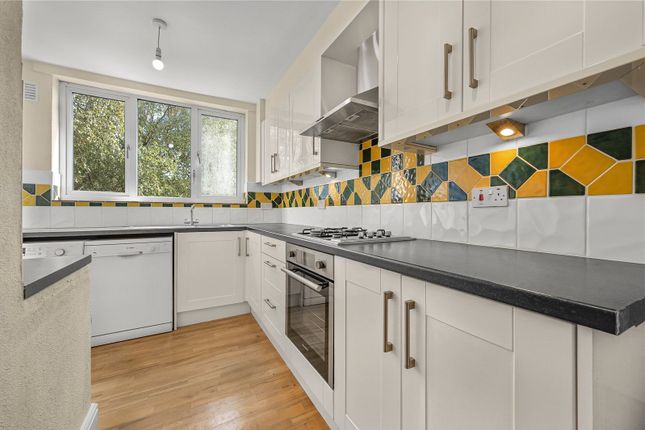Upper Flat, 74, Selwyn Crescent, Welling photo 5