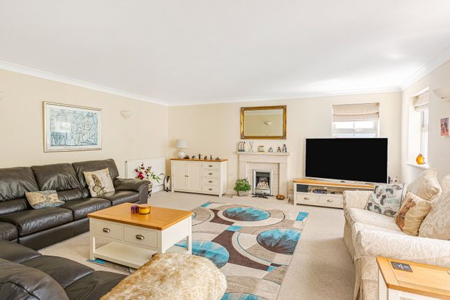 5 Speedwell Close, Bideford photo 2
