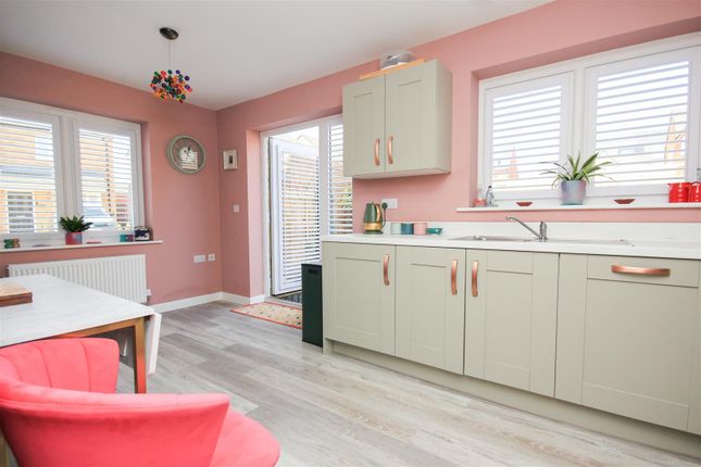 67, Ise Valley Way, Wellingborough photo 4