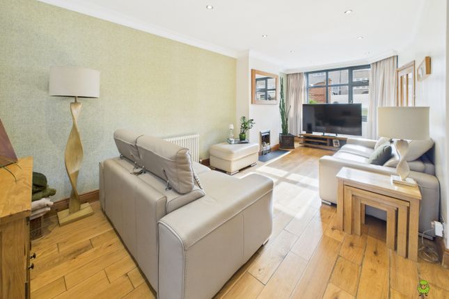 Presented By Clinton At Ewemove Bexleyheath And Da