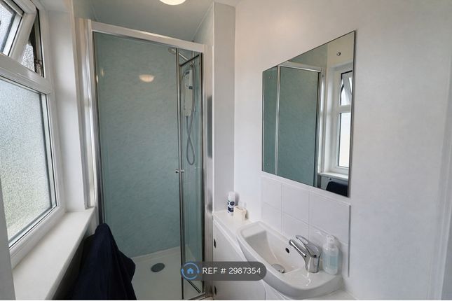 Old Hill Crescent, Falmouth photo 4