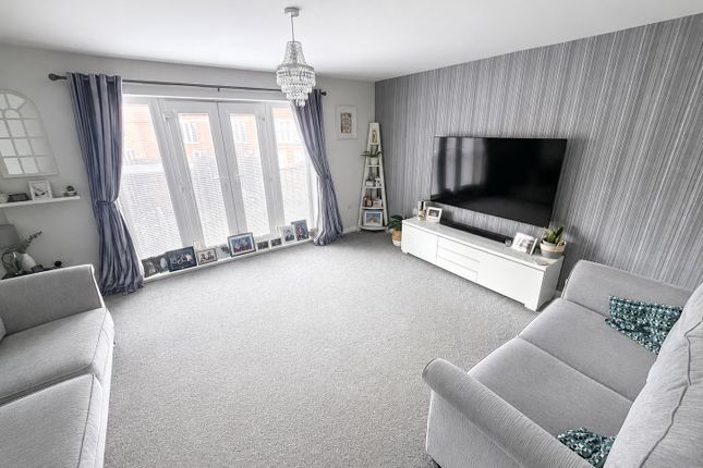 6, Summerfield Grove, Stockton-on-Tees photo 4
