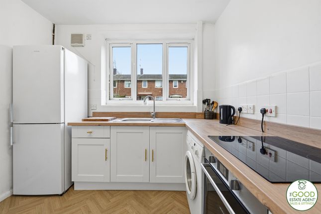 6, Cranage Avenue, Handforth photo 2