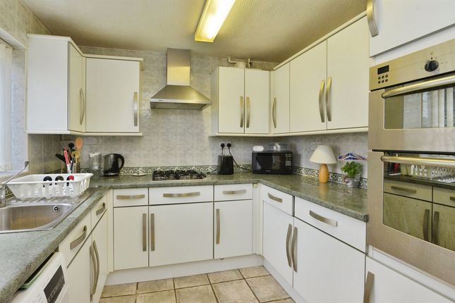 44, Kirtlington, Milton Keynes photo 2