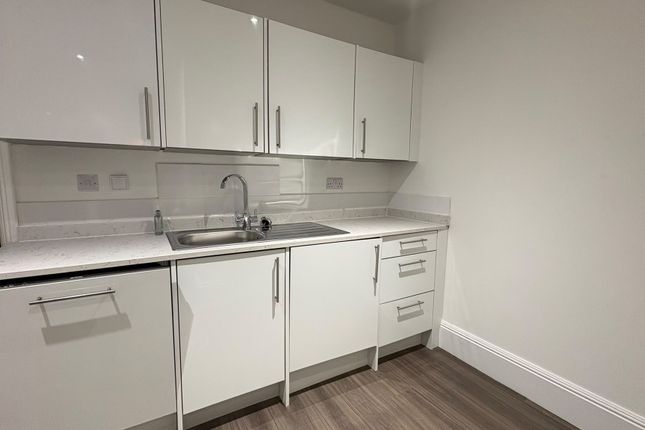 Studio flat on Unknown, NOTTINGHAM, £1,450/mo