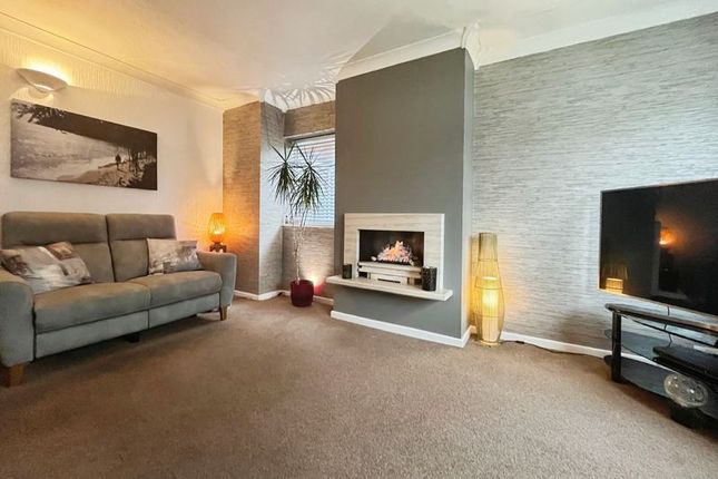 8, Fellside, Bolton photo 4
