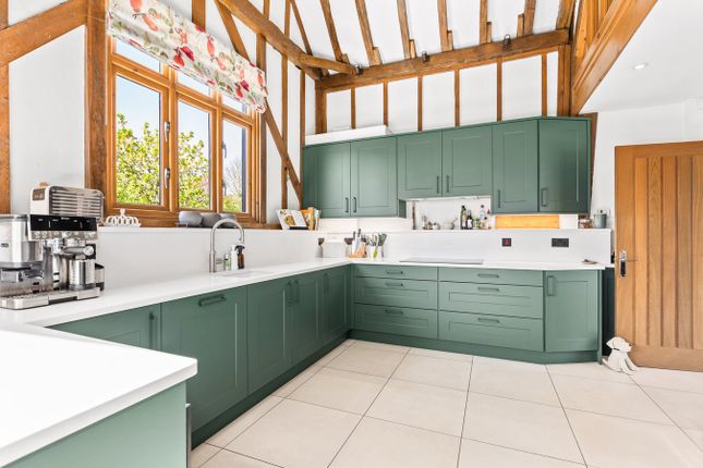 3, Willow Court, Letchworth Garden City photo 3