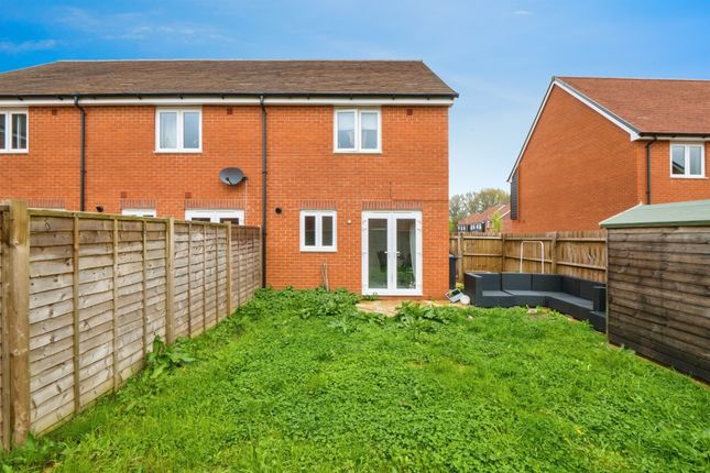 End terrace house for sale in Avon Road, Curbridge, Southampton