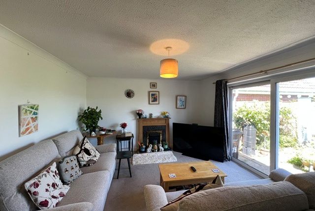 75, Church View, HARLESTON photo 2