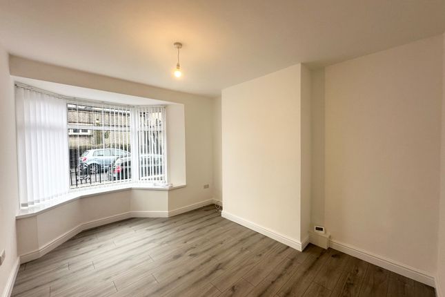 6, Castan Road, Pontyclun photo 2