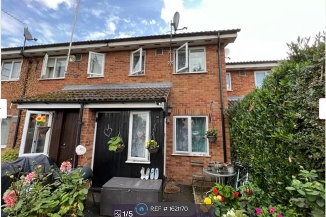 Thumbnail Terraced house to rent in Penn Road, Datchet, Slough