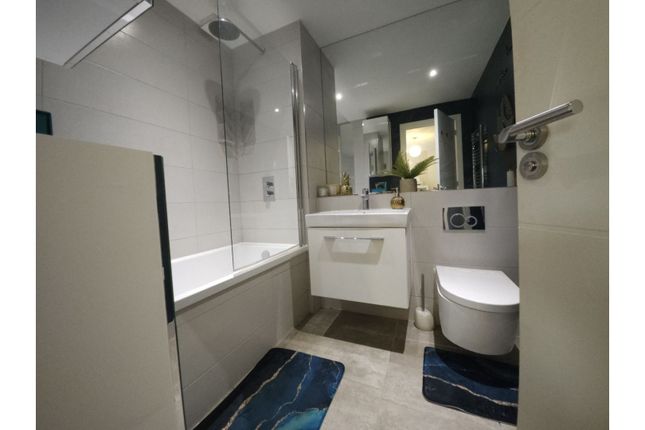 Flat for sale in 2c Southlands Road, Bromley