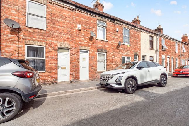 3-bed terraced on 12 Linden Terrace, Gainsborough, £30,000
