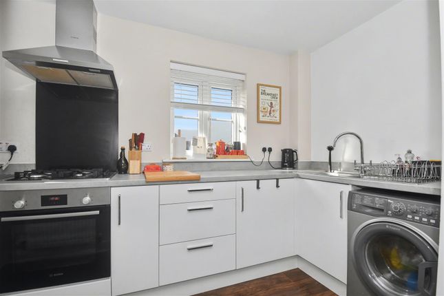 54, Livingstone Road, Corby photo 5