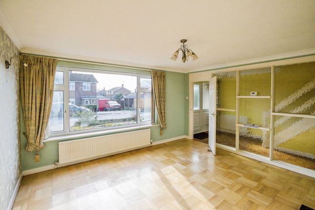 48, Pont Adam Crescent, Wrexham photo 2