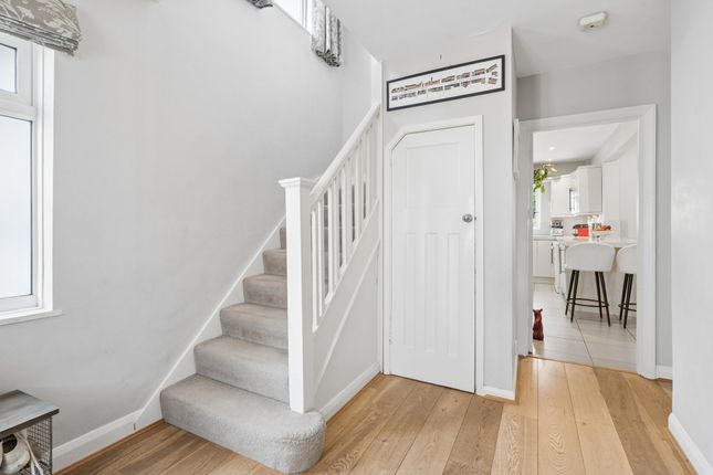 11 First Avenue, Amersham photo 2