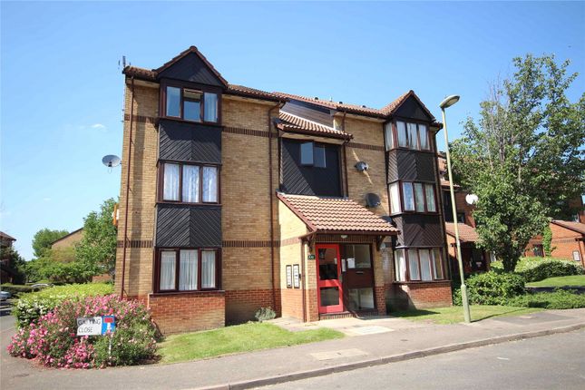 4, Gatting Close, Edgware photo 5
