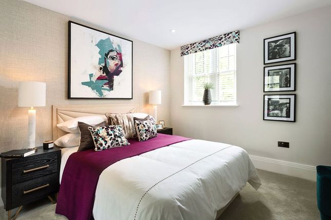 1 bed flat for sale in Camlet Way, Hadley Wood, Hertfordshire EN4