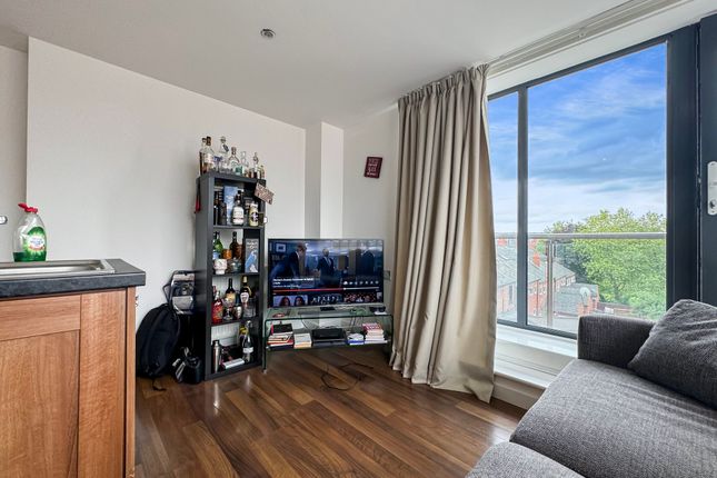 Flat to rent in Victoria Street, Victoria House