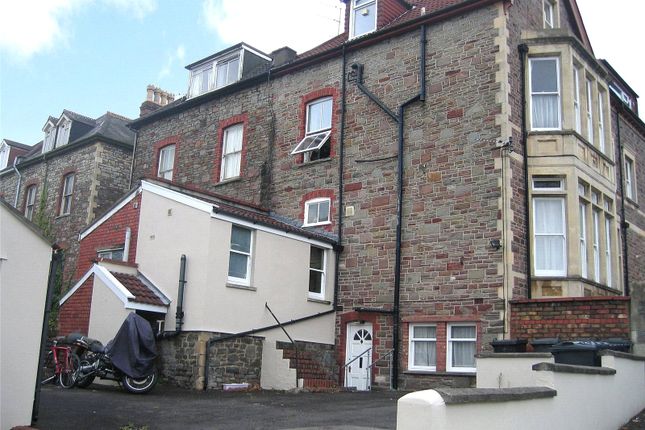 Flat to rent in Walsingham Road, St. Andrews, Bristol