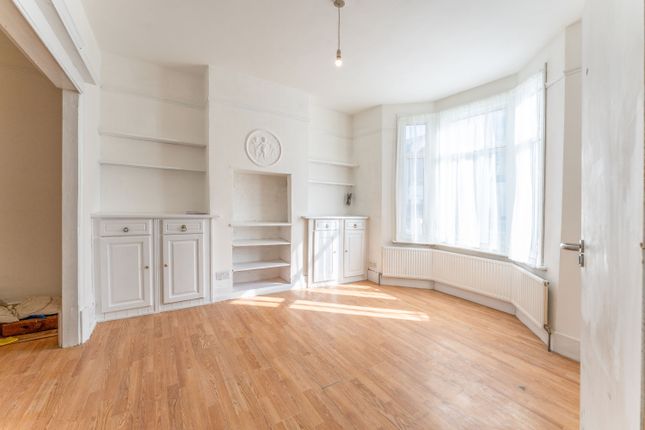 31, Winchelsea Road, London photo 2