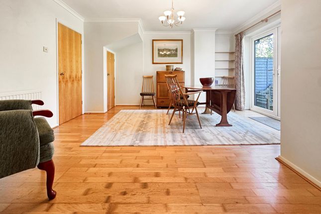 14, Black Acre Close, Amersham photo 3