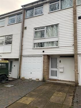Thumbnail Terraced house to rent in Upper Holly Walk, Leamington Spa