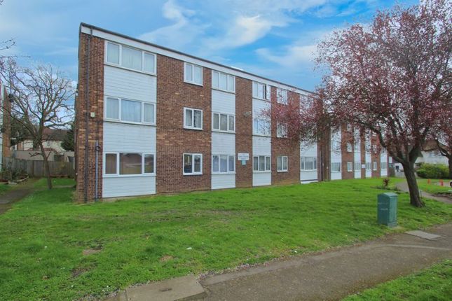 Flat for sale in Charles Crescent, Harrow