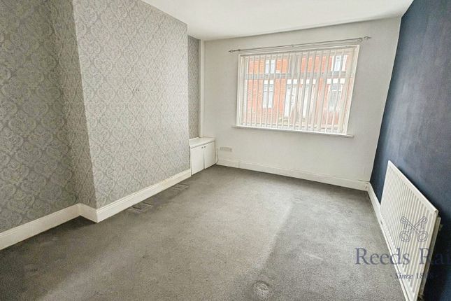 28, Gill Crescent North, Durham photo 2