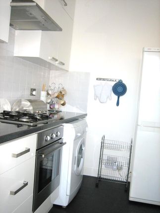 Flat for sale in Cricklewood Broadway, London