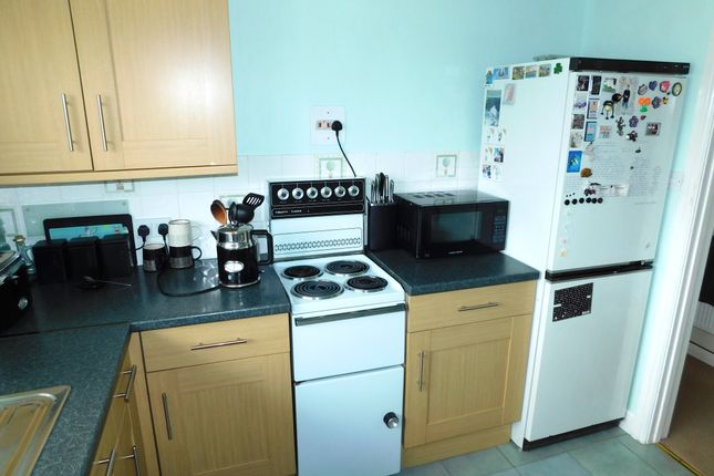 Maisonette for sale in Sycamore Road, Hythe
