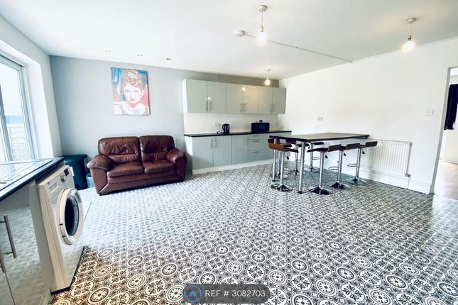 Leamington Spa photo 3