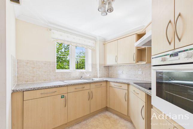 Flat 8, Chancellor Court, Broomfield Road, Chelmsford photo 4