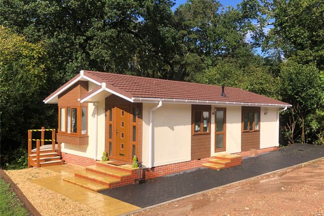 Thumbnail Mobile/park home for sale in New Milton Heights, Walkford Lane, New Milton, Hampshire